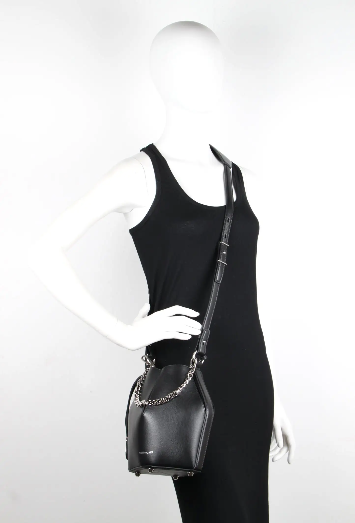 Bucket Bag Small, Black/Silver