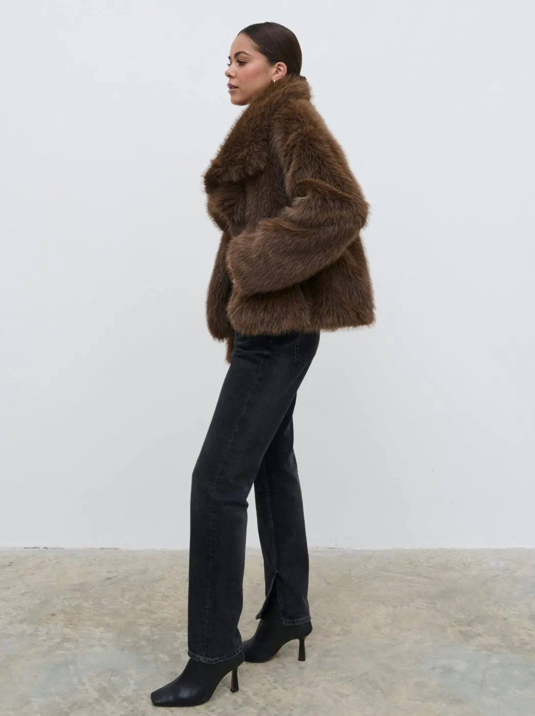 Ettalie Short Faux Fur Coat - Brown