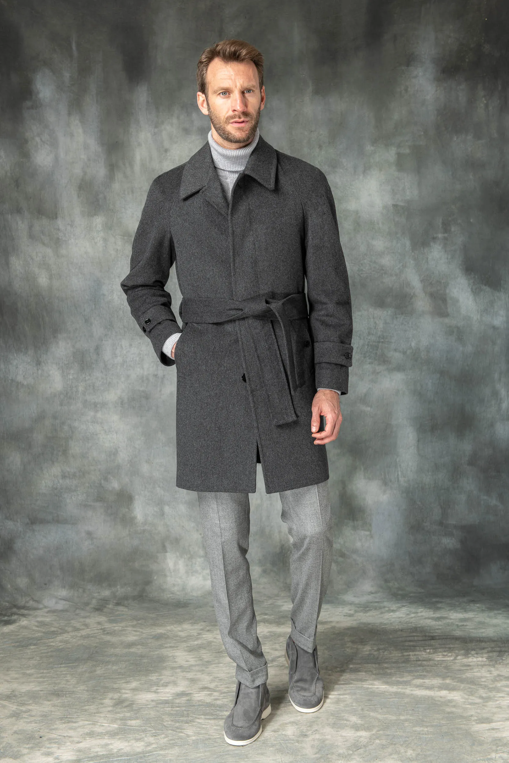 Grey raglan coat in Loro Piana wool – Made in Italy