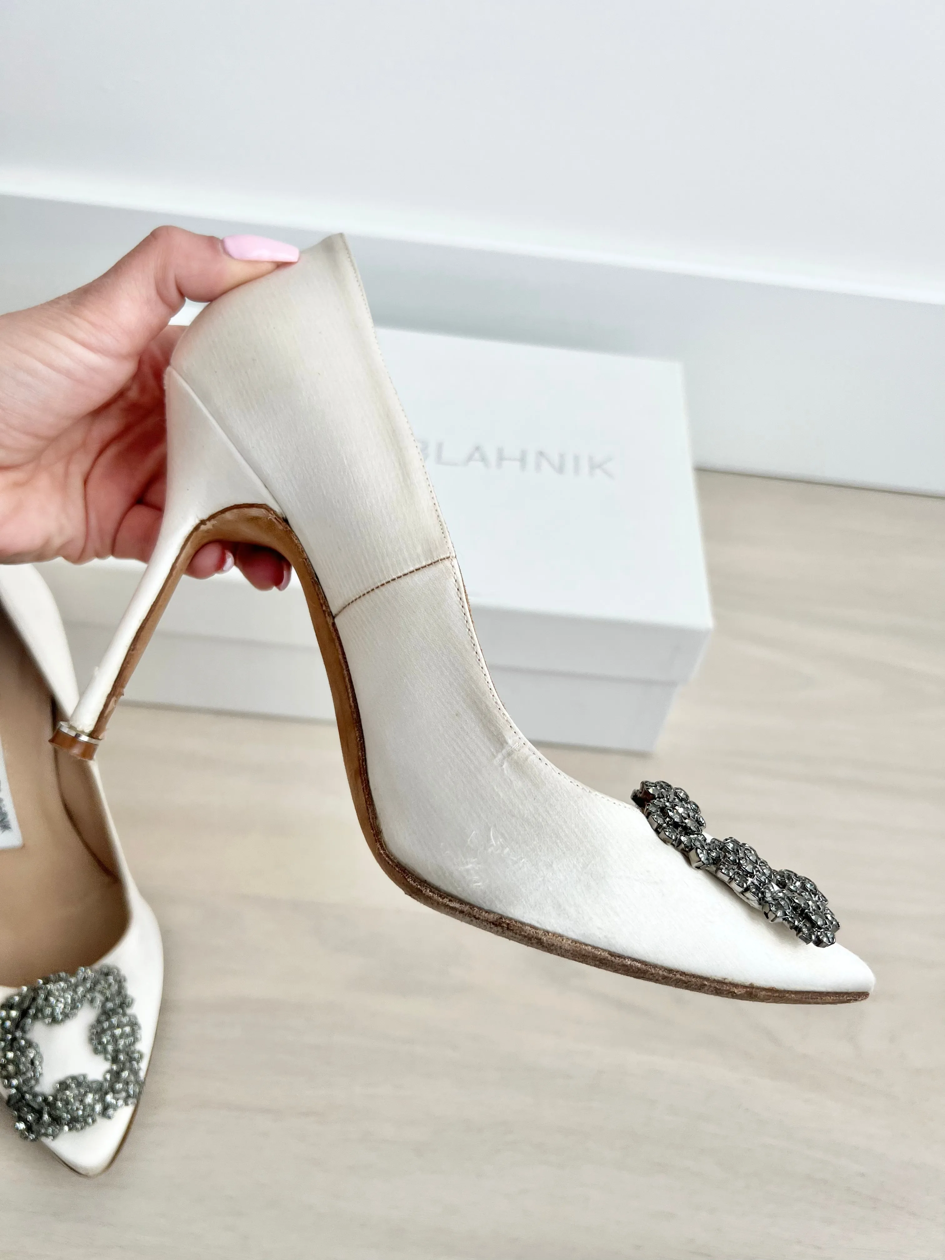 Manolo Blahnik Hangisi Heels