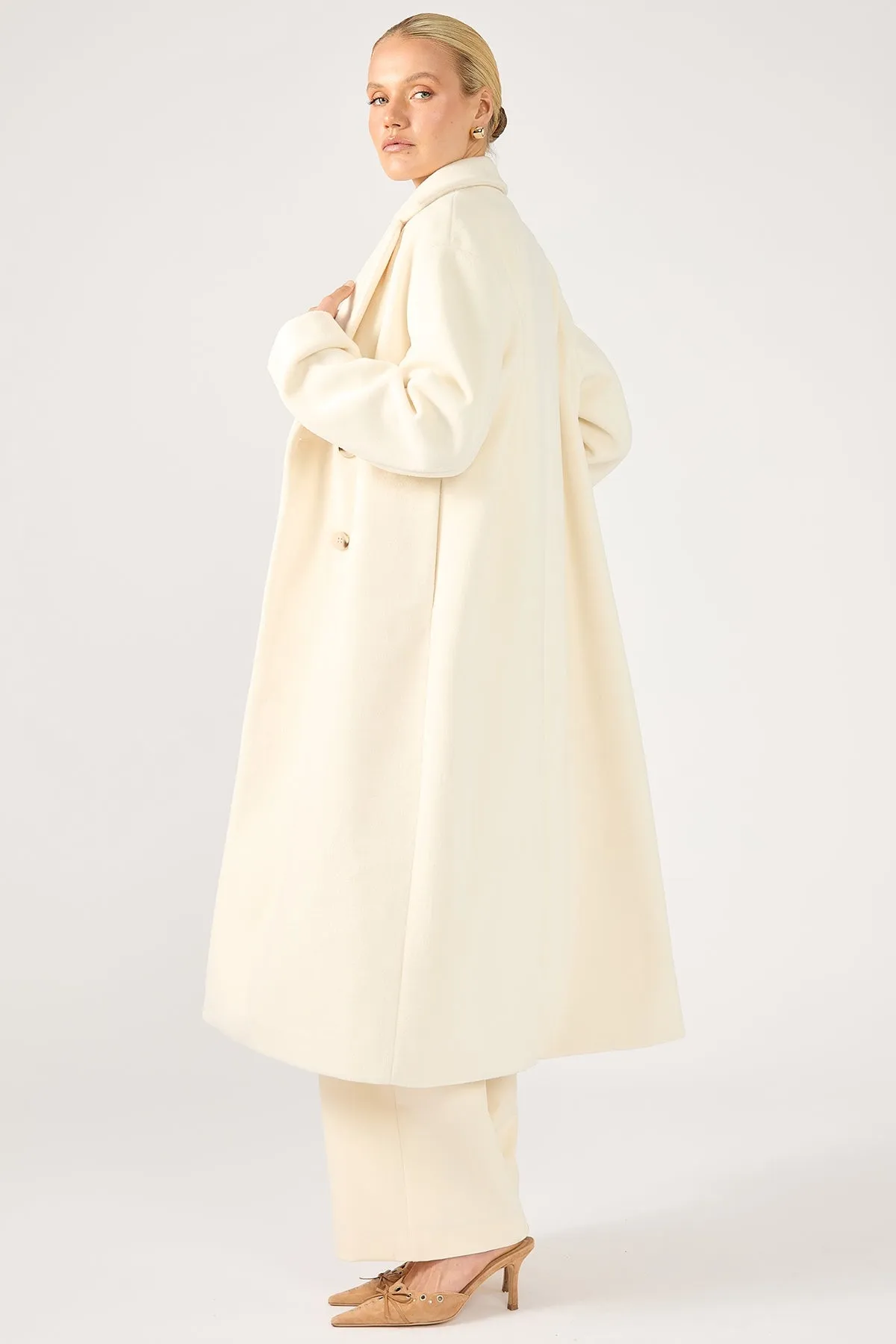 Perfect Stranger Ultimatum Long Line Coat Cream