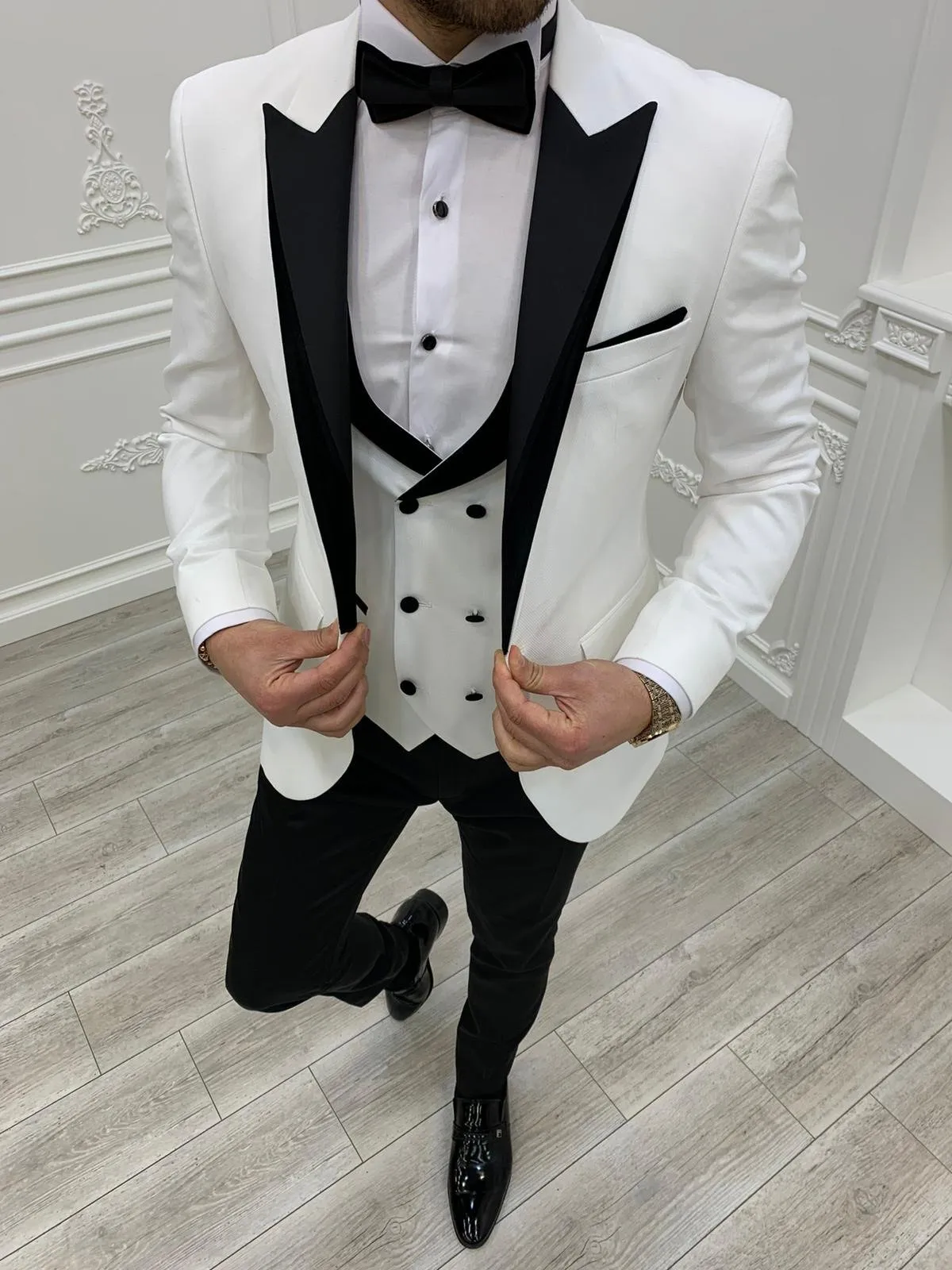 Petrucci Royal White Slim Fit Tuxedo