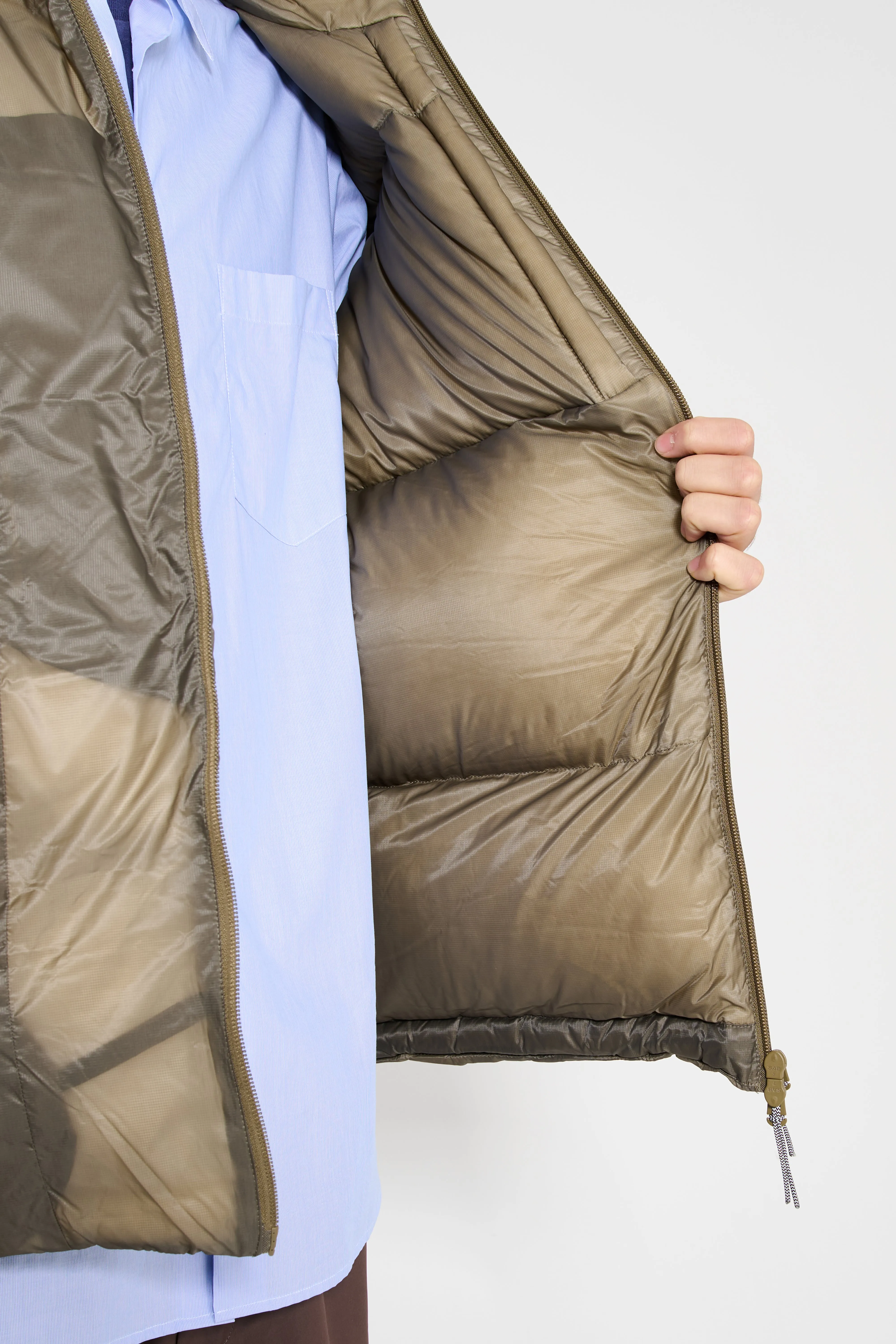 ROA Smooth Down Jacket Taupe